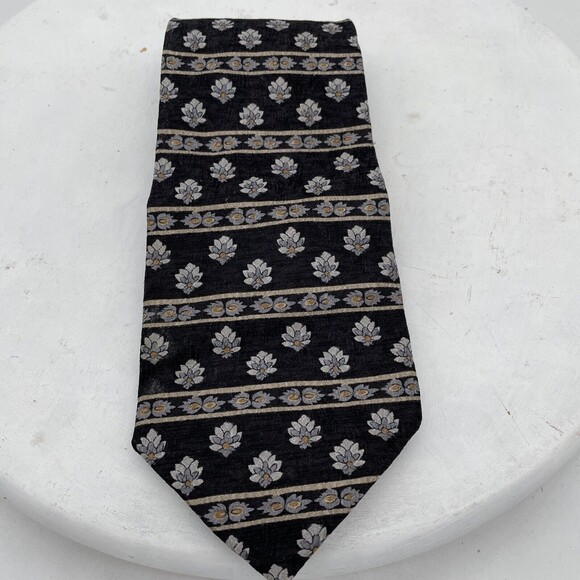 Mens  Neck Tie Black 100% Silk Claiborne Designer Neckwear - Made IN USA - Picture 1 of 6
